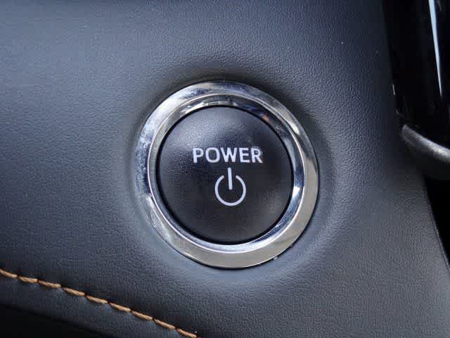 Thumbnail: 2023 Toyota Highlander - 25