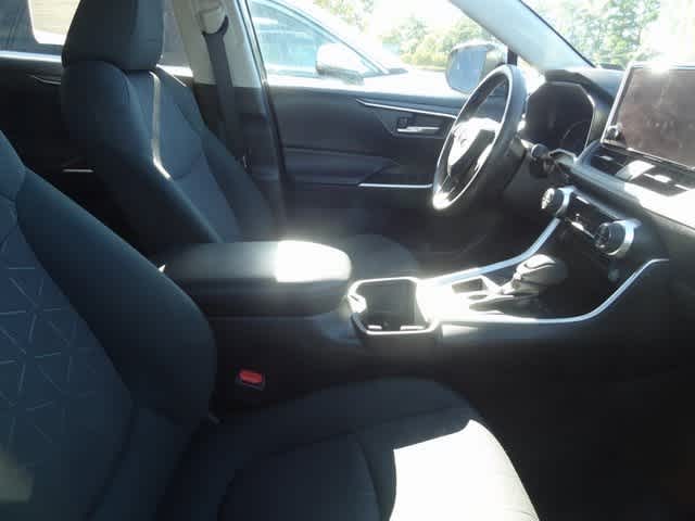 Thumbnail: 2024 Toyota RAV4 - 10