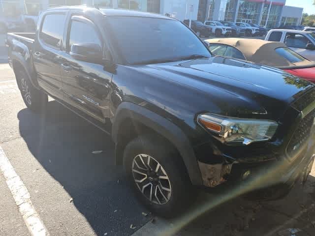 Thumbnail: 2018 Toyota Tacoma - 4