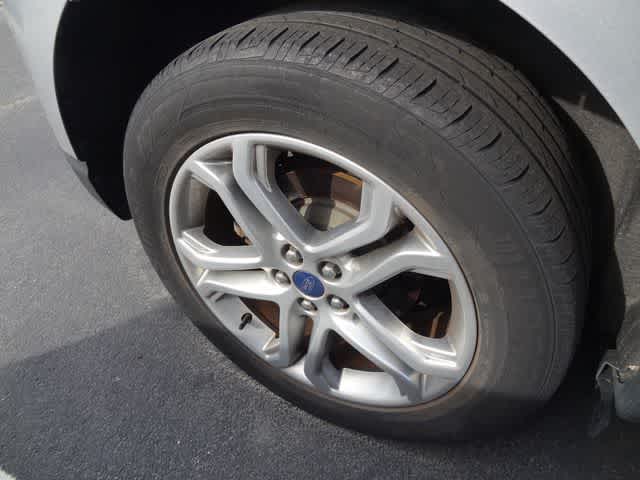 Thumbnail: 2018 Ford Edge - 15