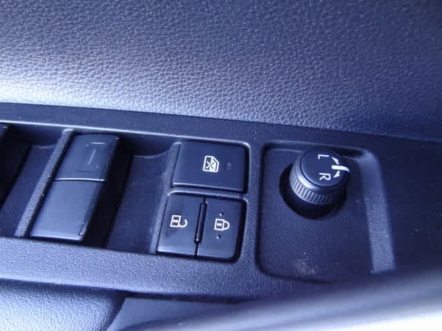 Thumbnail: 2025 Toyota Corolla Cross - 13