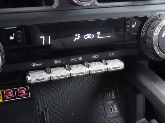 Thumbnail: 2024 Toyota Tacoma - 32