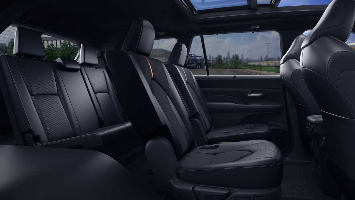 Thumbnail: 2026 Toyota Grand Highlander - 21