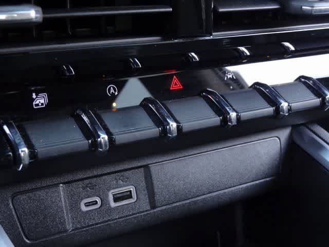 Thumbnail: 2024 Chevrolet Colorado - 27