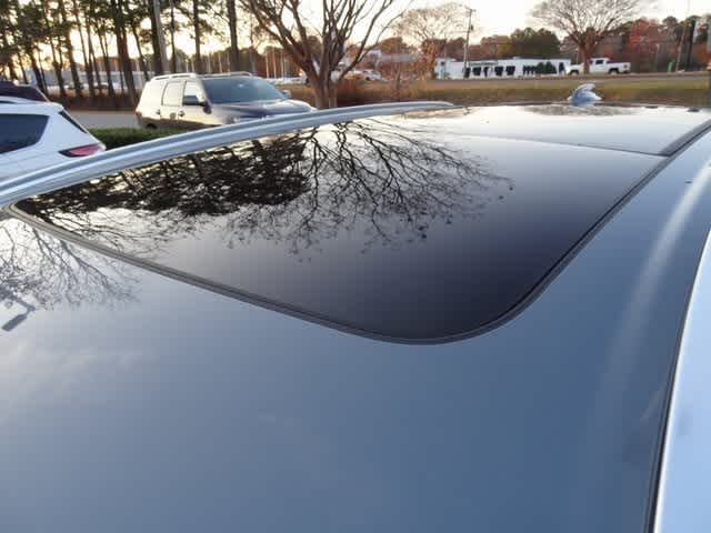 Thumbnail: 2022 Volvo XC60 - 18