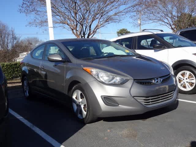 Thumbnail: 2013 Hyundai Elantra - 3