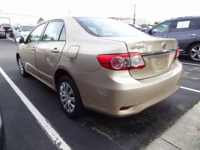 2012 Toyota Corolla LE 6