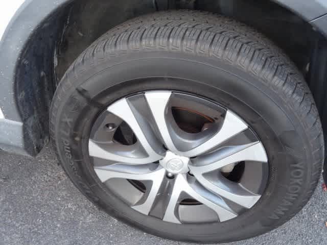 Thumbnail: 2017 Toyota RAV4 - 16