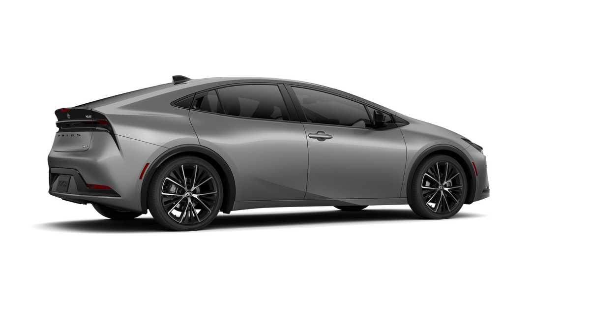 Thumbnail: 2025 Toyota Prius - 11