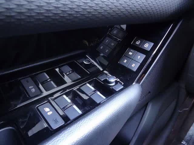 Thumbnail: 2021 Land Rover Range Rover Velar - 16