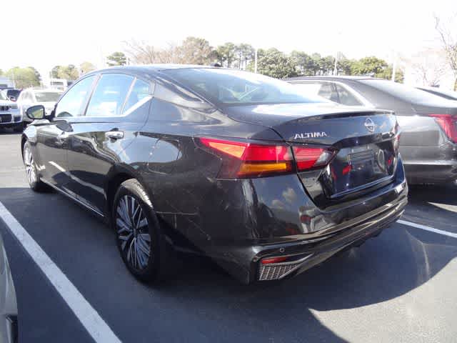 Thumbnail: 2023 Nissan Altima - 5