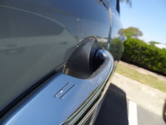 Thumbnail: 2017 Toyota RAV4 - 21