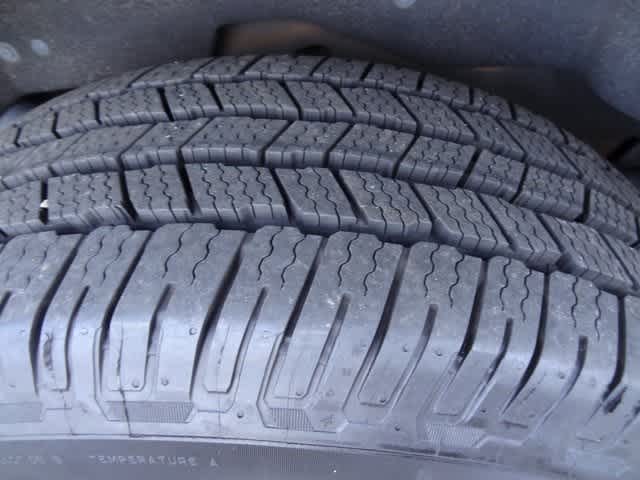 Thumbnail: 2019 Chevrolet Suburban - 15