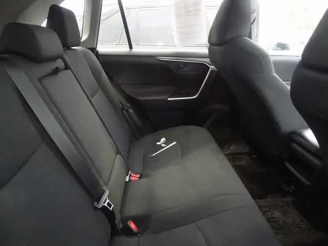 Thumbnail: 2021 Toyota RAV4 - 7