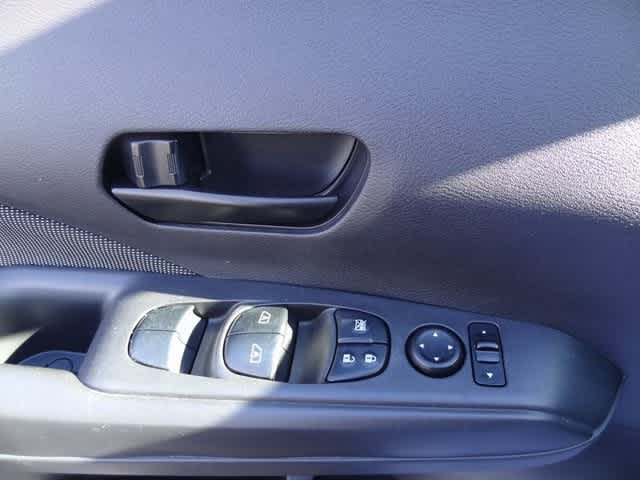 Thumbnail: 2019 Nissan Kicks - 9