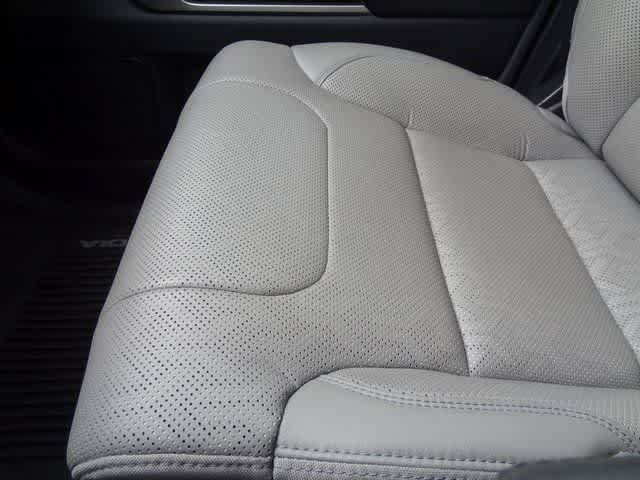 Thumbnail: 2023 Toyota Sequoia - 39