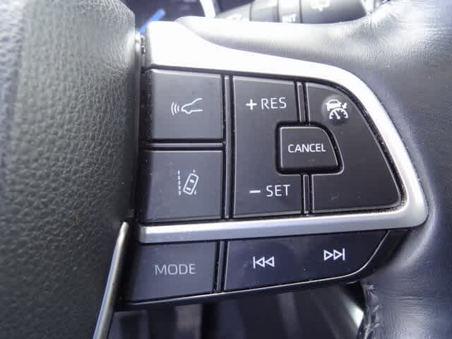 Thumbnail: 2022 Toyota Highlander - 27