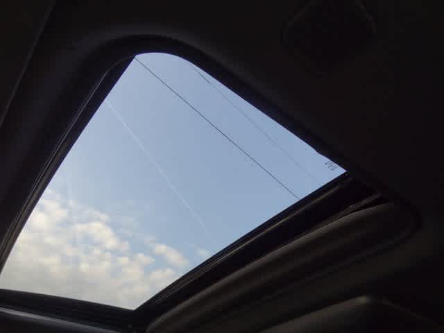 Thumbnail: 2023 Toyota Sienna - 12