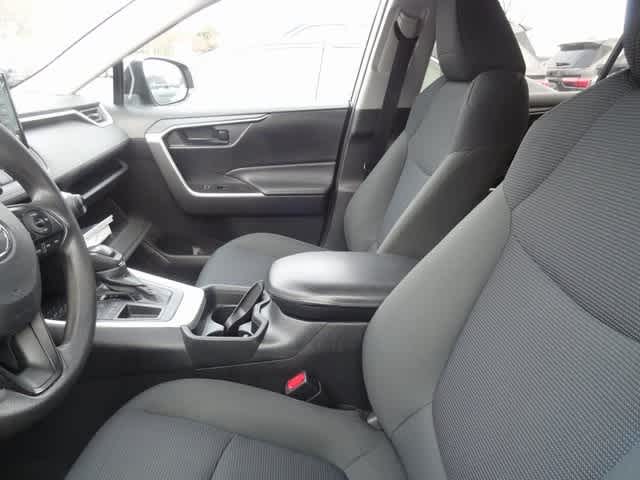 Thumbnail: 2020 Toyota RAV4 - 7