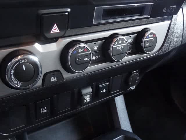 Thumbnail: 2022 Toyota Tacoma - 16