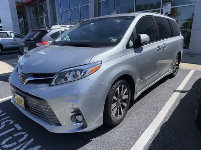 Thumbnail: 2020 Toyota Sienna - 1