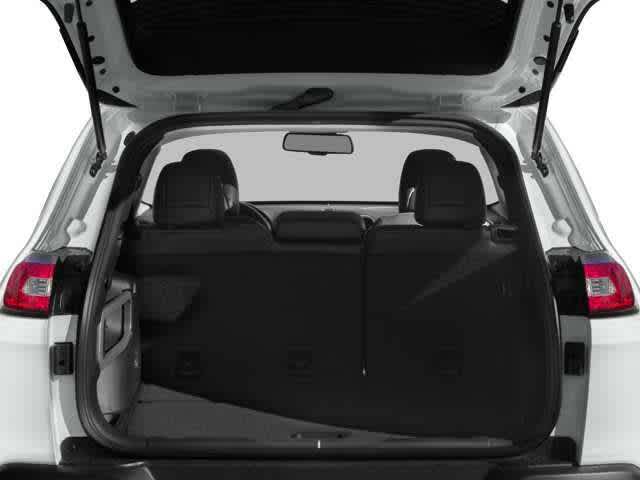 Thumbnail: 2017 Jeep Cherokee - 13