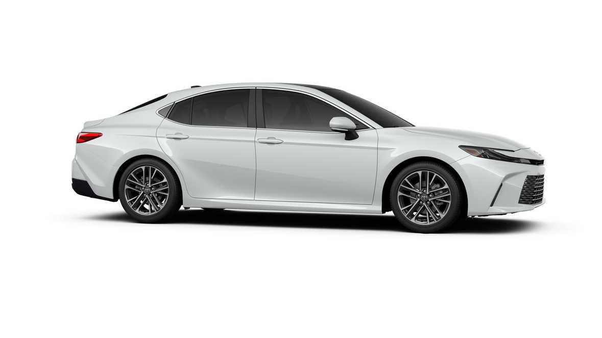 2025 Toyota Camry XLE 12