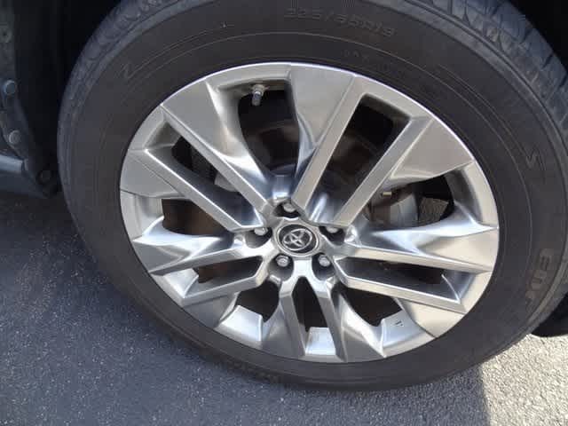 Thumbnail: 2019 Toyota RAV4 - 13