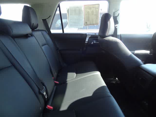 Thumbnail: 2022 Toyota 4Runner - 13