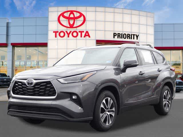 Thumbnail: 2023 Toyota Highlander - 1