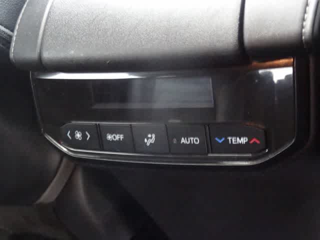 Thumbnail: 2021 Toyota Highlander - 26