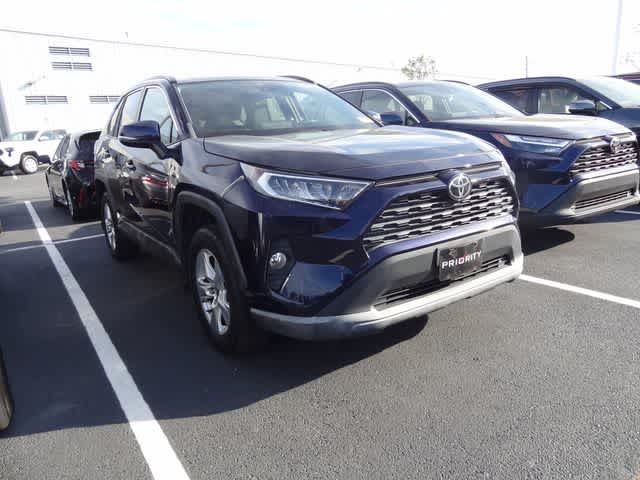 Thumbnail: 2021 Toyota RAV4 - 3