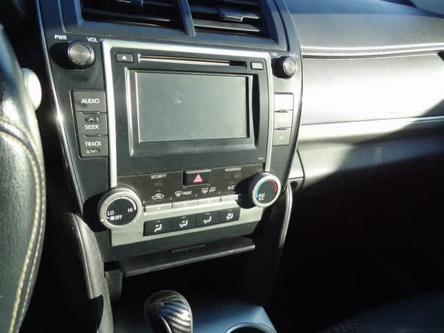 Thumbnail: 2012 Toyota Camry - 11