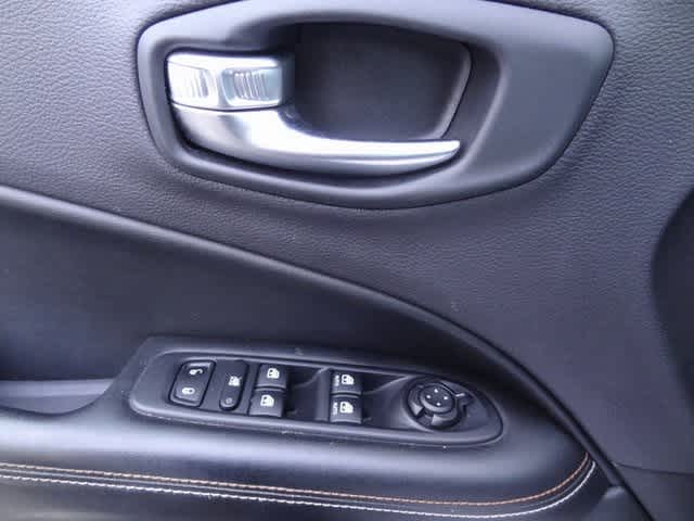 Thumbnail: 2017 Jeep Compass - 10