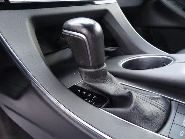 Thumbnail: 2022 Toyota Avalon - 16