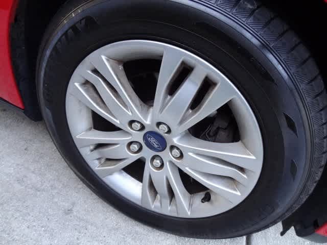 Thumbnail: 2012 Ford Focus - 22