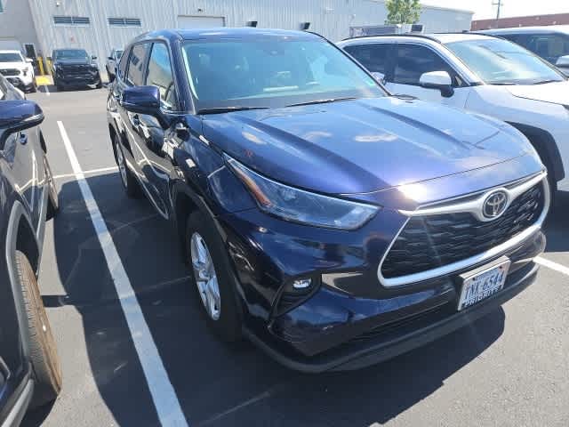 Thumbnail: 2024 Toyota Highlander - 2