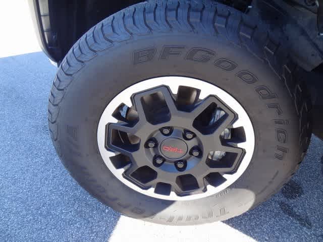 Thumbnail: 2024 Toyota Tacoma - 32