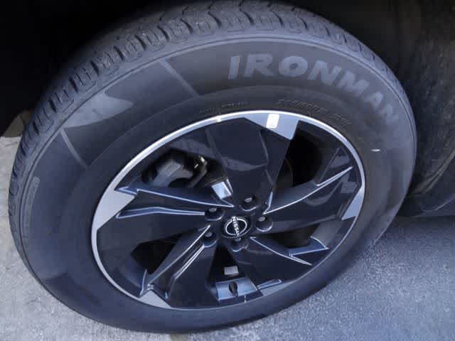 Thumbnail: 2025 Nissan Rogue - 8