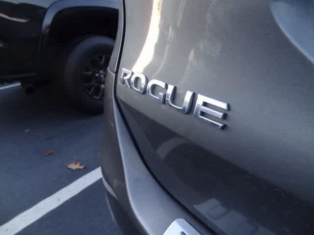 Thumbnail: 2016 Nissan Rogue - 11