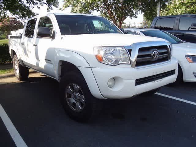Thumbnail: 2010 Toyota Tacoma - 3
