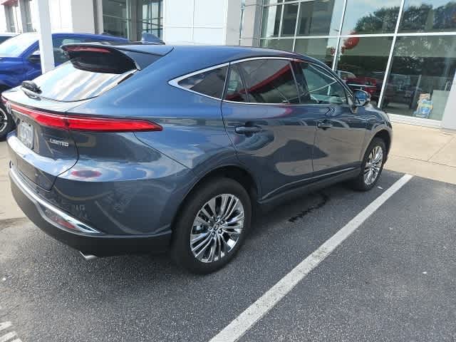 Thumbnail: 2023 Toyota Venza - 5