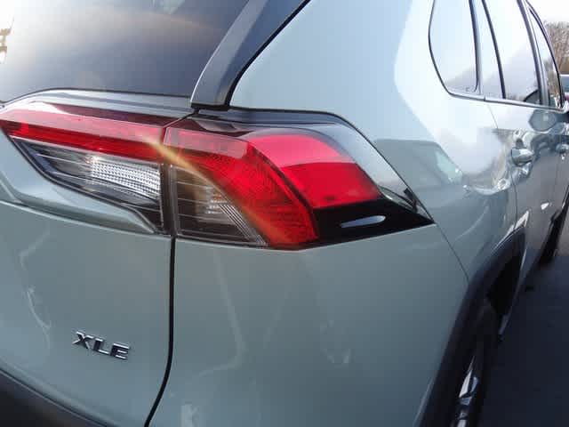 Thumbnail: 2023 Toyota RAV4 - 18