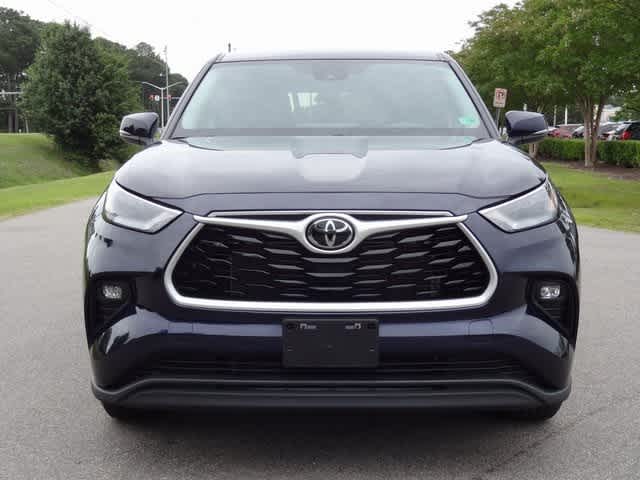 2024 Toyota Highlander LE 9