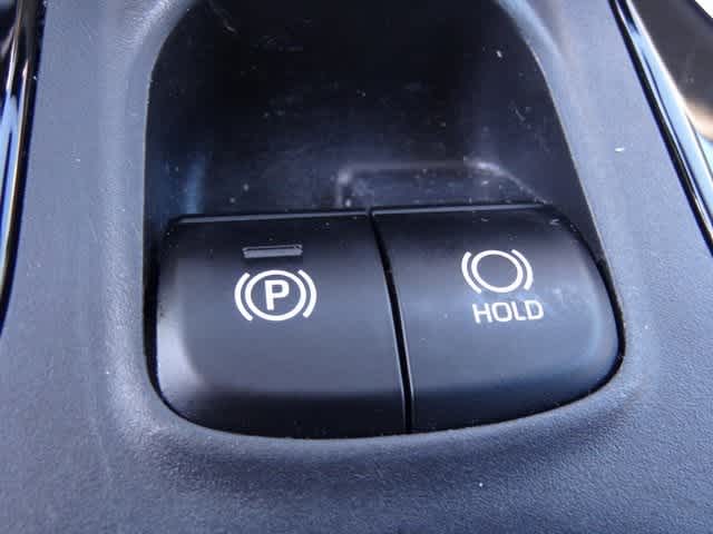 Thumbnail: 2024 Toyota Corolla Cross - 19