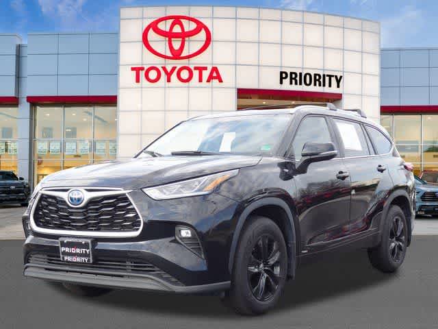 Thumbnail: 2023 Toyota Highlander - 1