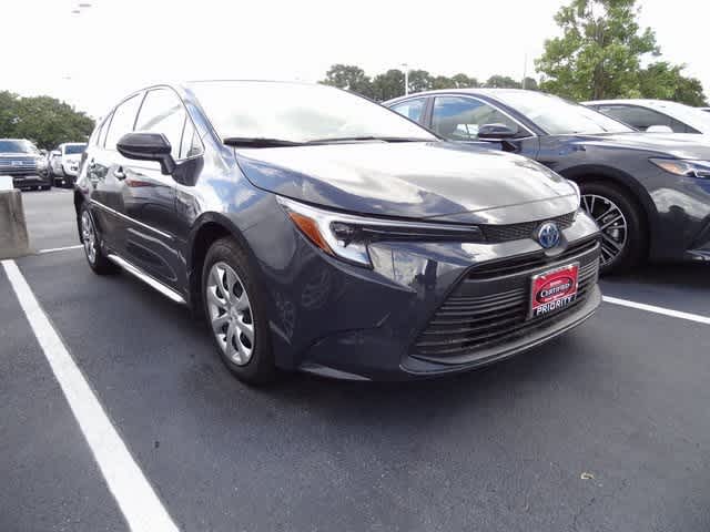 Thumbnail: 2024 Toyota Corolla - 3