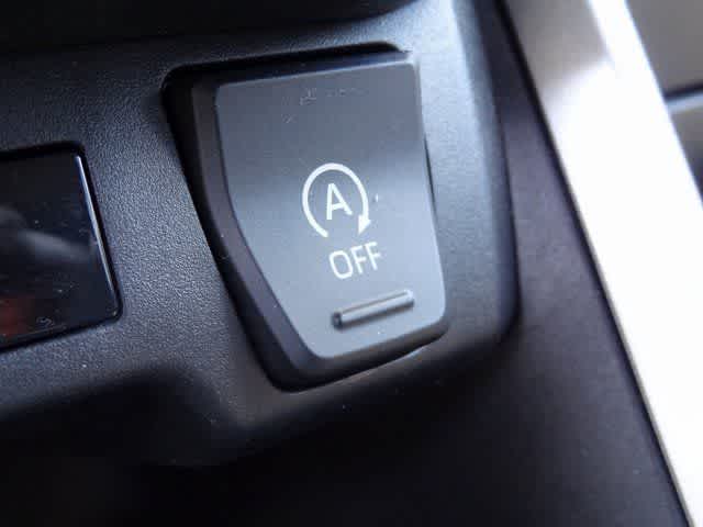 Thumbnail: 2023 Toyota RAV4 - 21