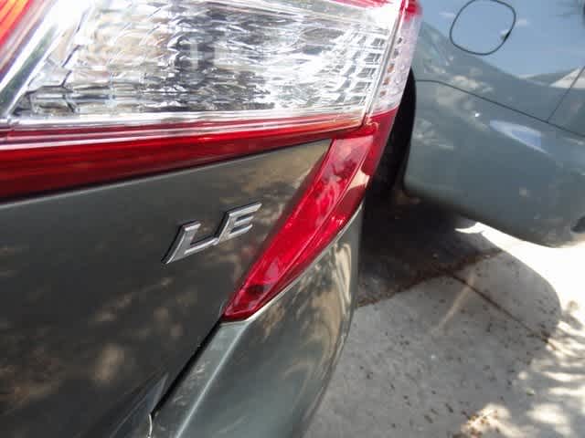 Thumbnail: 2012 Toyota Camry - 6