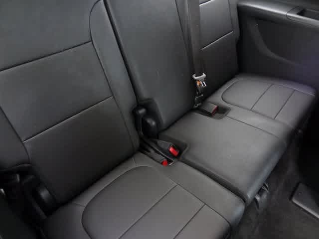 Thumbnail: 2023 Chevrolet Traverse - 12